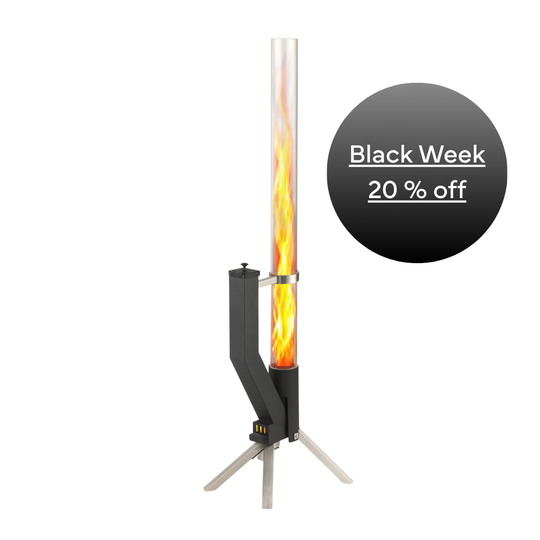 Feuerrohr mit schwarzem Gehäuse und silbernen Standfüßen, Flammenteil im Glaszylinder, daneben ein schwarzer Kreis mit „Black Week – 20 % off“.