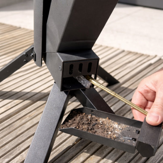 Gardenflare Metall-Reinigungsbürste zur gründlichen Reinigung der Brennkammer und Entfernung von Asche